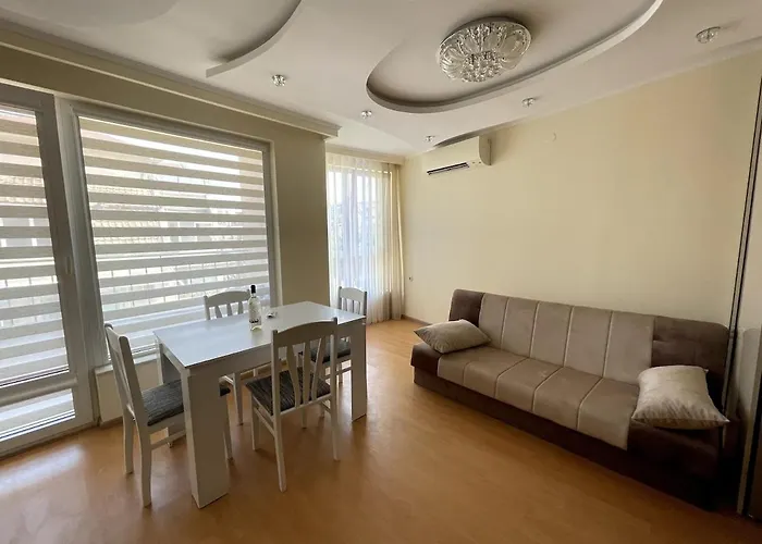 2br Garden Bay Warna